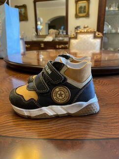 Детские кроссовки Bottilini