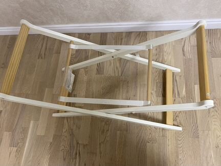 Подставка под колыбель-корзину