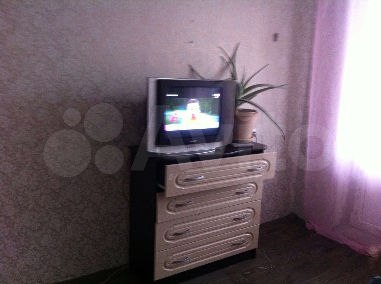 Комната 12 м² в 5-к, 2/5 эт.