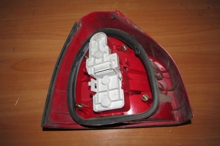 Фонарь Ауди A3 8Л / Audi A3 8L Дорестайлинг
