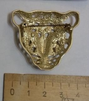 Аксессуар - брошь