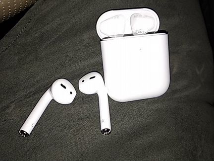 AirPods