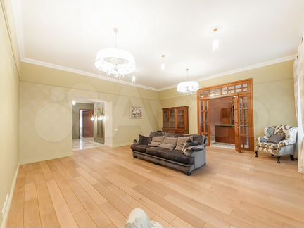3-к квартира, 170 м², 3/7 эт.