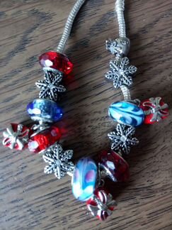 Бусы, браслет, шармы, подвески