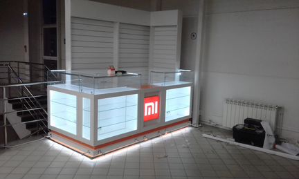 Мебель на заказ. Торговые острова