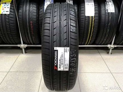 Yokohama Bluearth ES32 215/50 R17