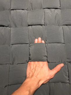 Bottega veneta пуховая жилетка