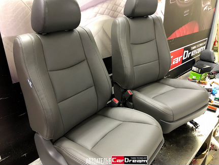 Кожаные сиденья Toyota Land Cruiser Prado 120