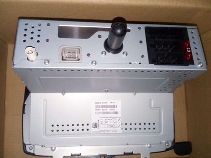 Штатная автомагнитола Vesta/Logan