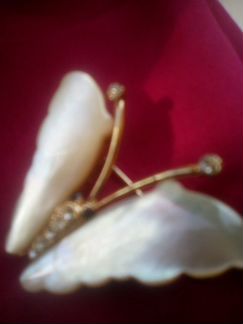 Брошь перламутр