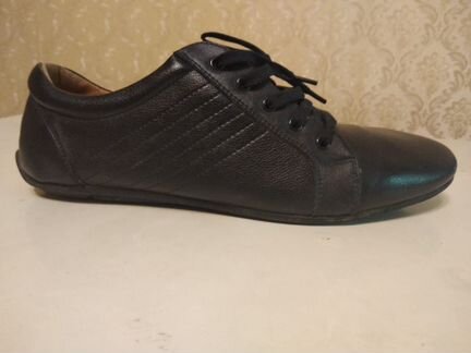 Туфли на шнурках низкие