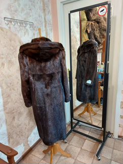 Норковая Шуба 48-50,с капюшоном,дл 105см, в Идеале