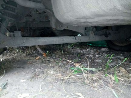 На нисан алмера классик стойка задняя леваяв сборе