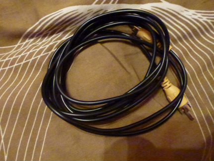 Провод 1RCA-1RCA