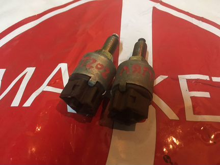 Датчик включения стоп-сигнала Toyota Lexus