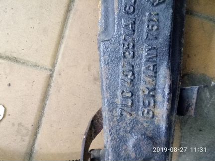 Кулак поворотный левый Touareg, Cayenne, Q7