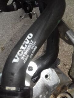 Трубка шланг охлаждения Volvo 2.0 дизель с авто 17