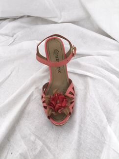 Босоножки на танкетке Tervolina 36 р-р