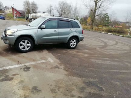 Toyota RAV4 2.0 МТ, 2004, 247 000 км