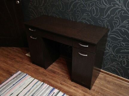 Туалетный столик