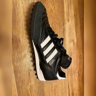 Сороконожки adidas mundial
