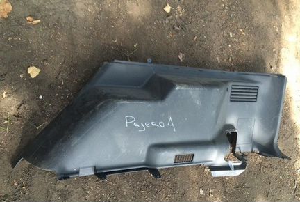 Mitsubishi pajero 4 накладка
