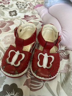 Босоножки для девочки