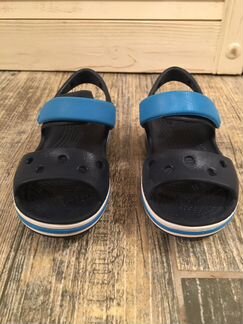 Сандалии Crocs