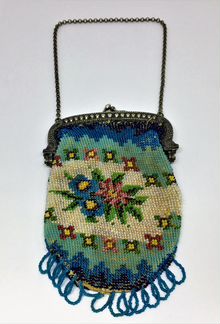 Дамская сумочка (серебро 800 пр бисер) Европа хх в